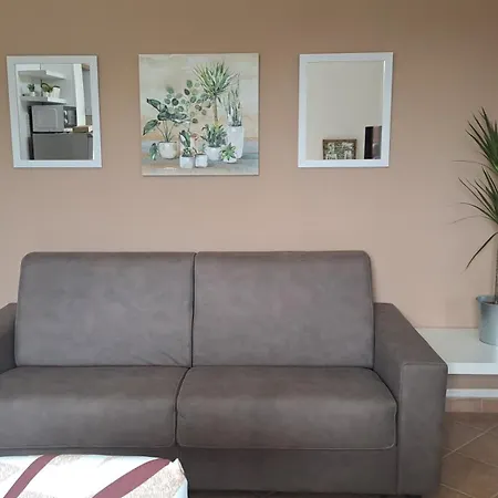 La Rondine Apartman Guardistallo
