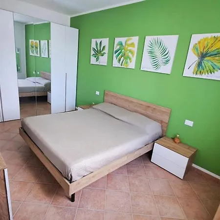La Rondine Apartment *