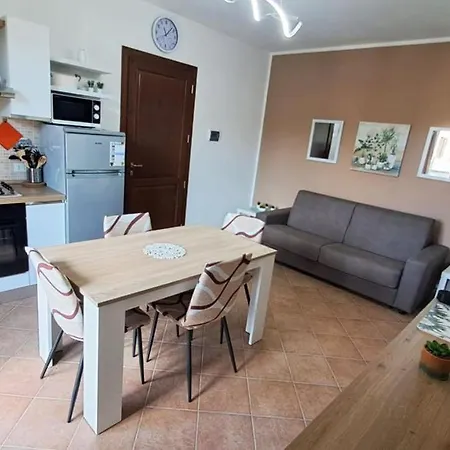 La Rondine Apartman *
